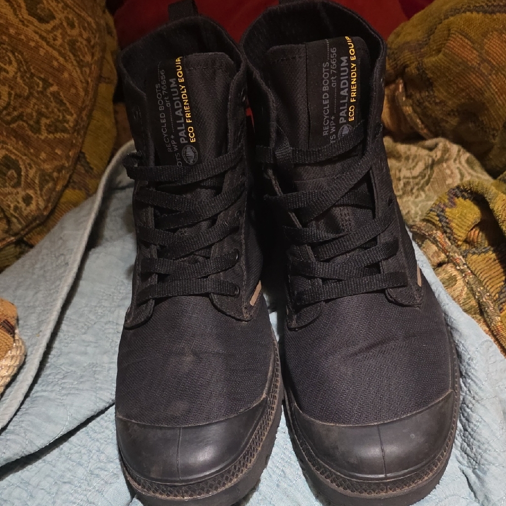 Palladium Unisex Black High-Top Canvas Boots